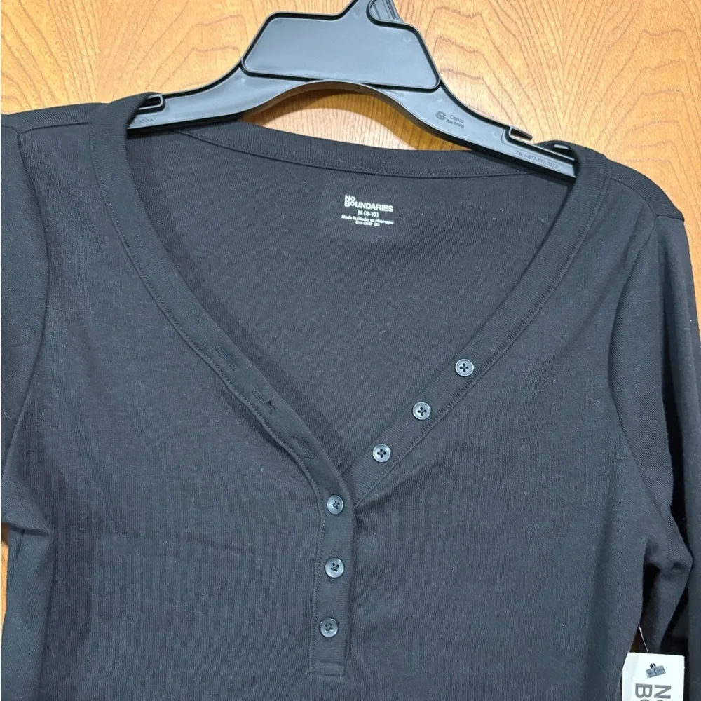 No Boundaries Black Buttoned Deep V neckline and Long Sleeve Tee - Picture 3 of 7